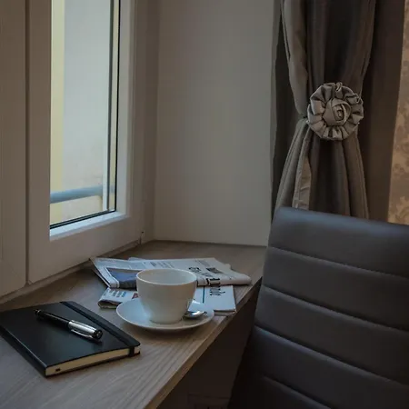 Inside 2* Roma