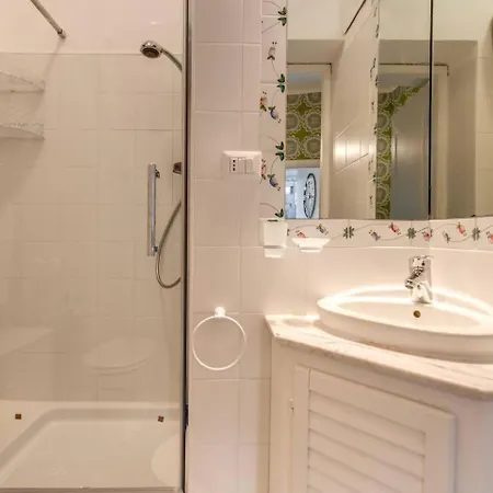 Lovely Flat By The Vatican Apartment *