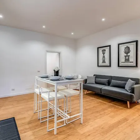Charming Flat By The Vatican Apartment