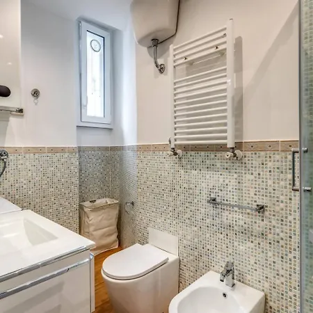 Charming Flat By The Vatican Apartment *