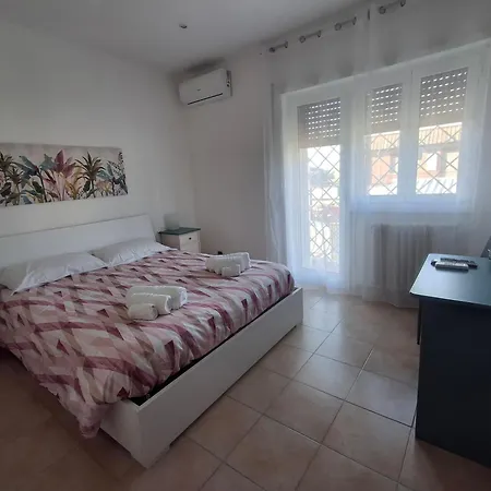 Appartamento La Casa Di Nina Metro A E Aeroporto