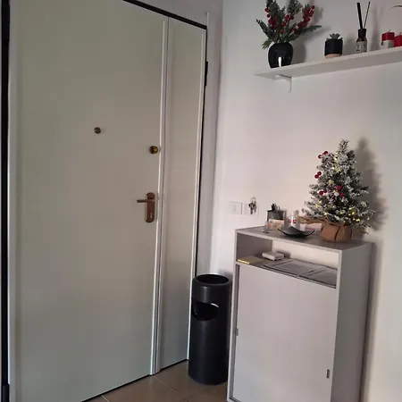 La Casa Di Nina Metro A E Aeroporto Appartamento *