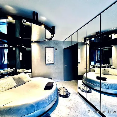 Luxury With And Free Parking *