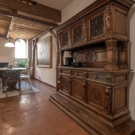 Benedetta - Trastevere Luxury Apartment *