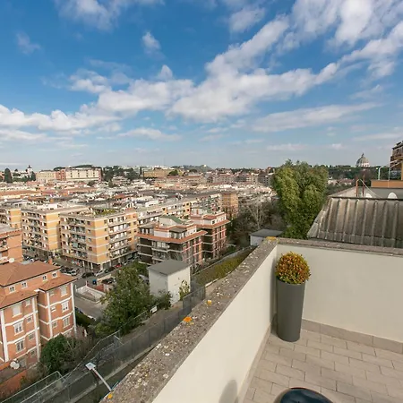 Apartment Terrazza San Pietro Vicino Metro A *