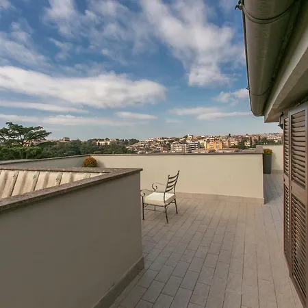 Apartment Terrazza San Pietro Vicino Metro A *
