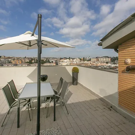 Apartment Terrazza San Pietro Vicino Metro A