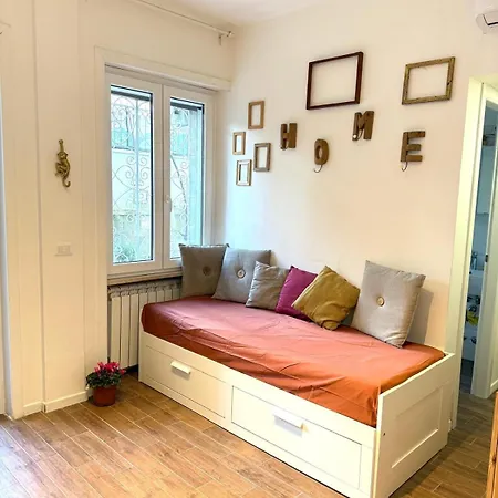 Apartment Happy House With Private Garden