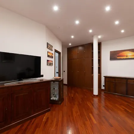 San Giovanni Gateway Holiday home Rome