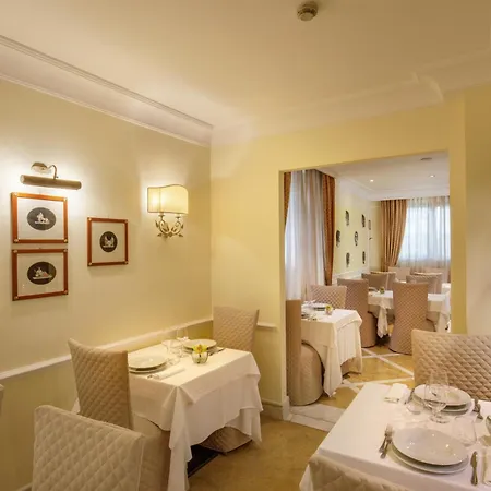 Hotel Donna Laura Palace By Omnia