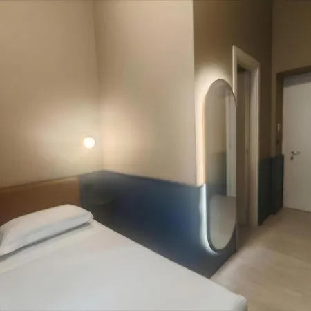 The B Place 3* Rome