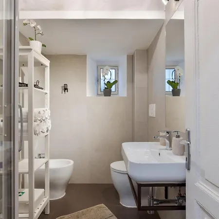 Urbana Colosseum Apartamento *