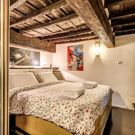 Spacious Flat By Piazza Navona * Rome