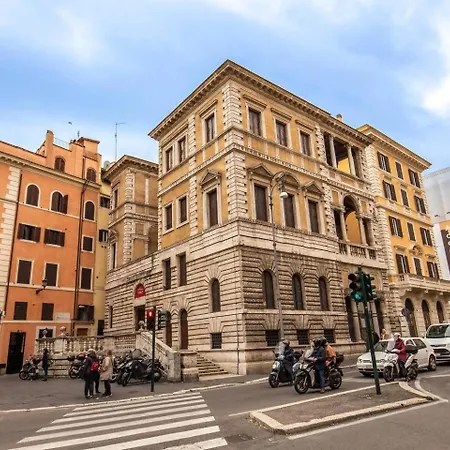 Apartment Spacious Flat By Piazza Navona Rome