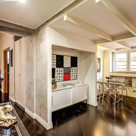 Spacious Flat By Piazza Navona Rome