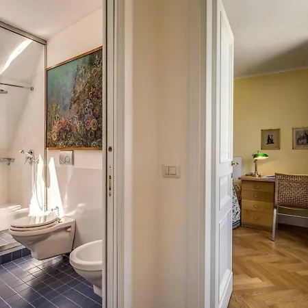 Apartment Attic With Terrace Overlooking St Peters Basilica *