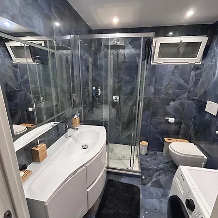 Realty Company Spagna Apartment *