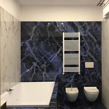 Realty Company Spagna Apartment