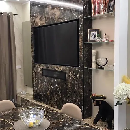 Apartment Realty Company Spagna