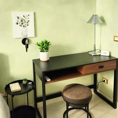 Apartment Boulevard