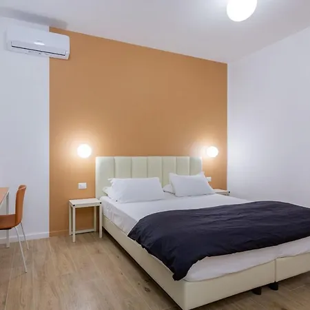 La Casa Di Natuzza * Rome