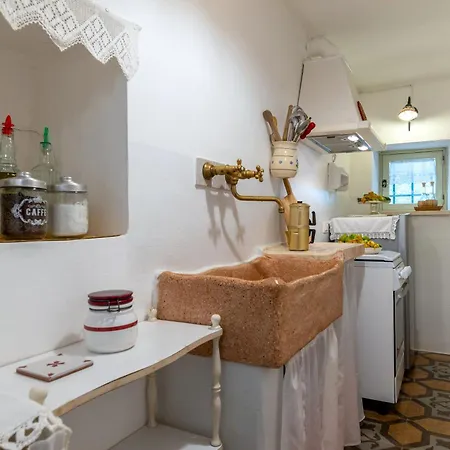 Apartment Dimora Vento Antico By Il Pumo Di Puglia