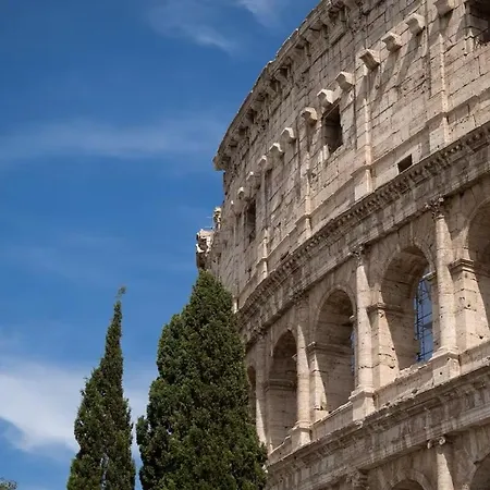 Luxe Escape Colosseo Rome