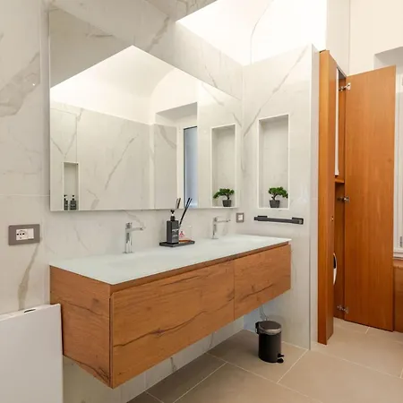 Luxe Escape Colosseo Apartment