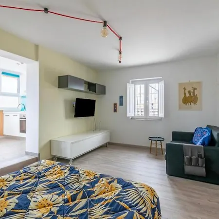 Apartment San Paolo - 10 Min From Metro And 30 Mq Terrace Rome