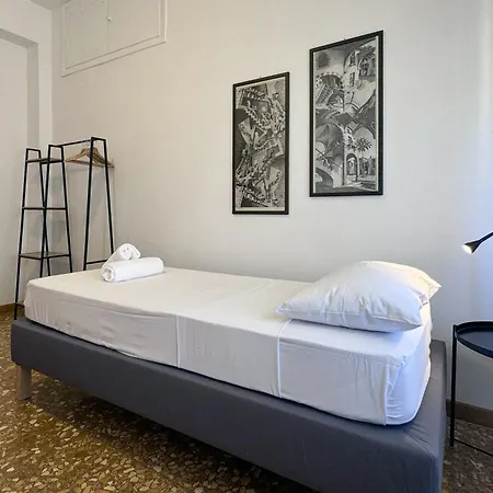 Apartment Escher's Penthouse On Nomentana Rome