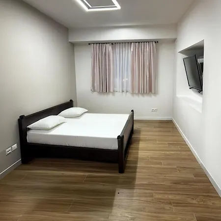 Apartment Realty Company Mercede Rome