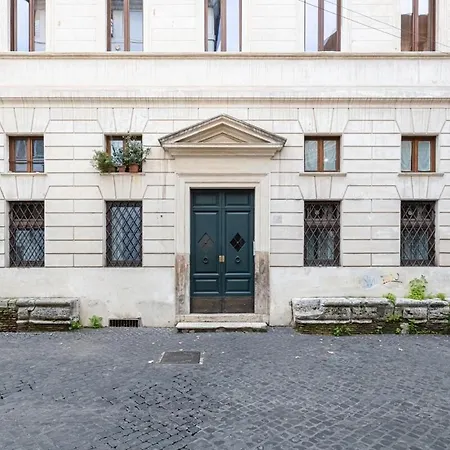 Casa Giulia, A Burghesius Apartment Rome