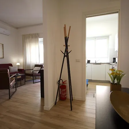 Vigna Clara 2br House Apartment
