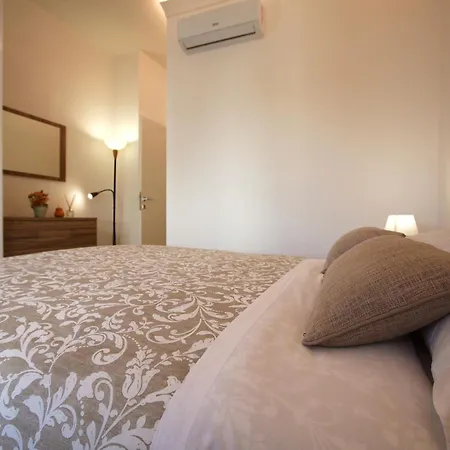 Vigna Clara 2br House *