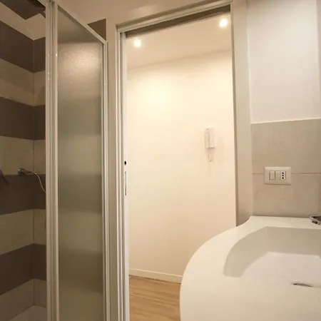 Vigna Clara 2br House Apartment *
