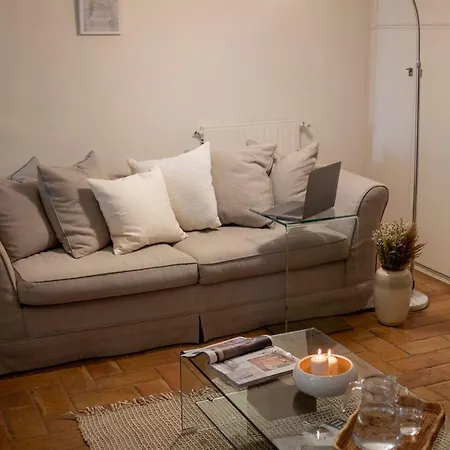 Leonina Art House Apartment *