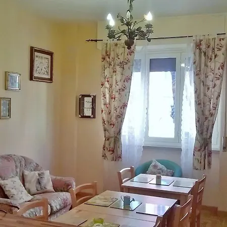 Grande Casa Con Terrazzo Rome