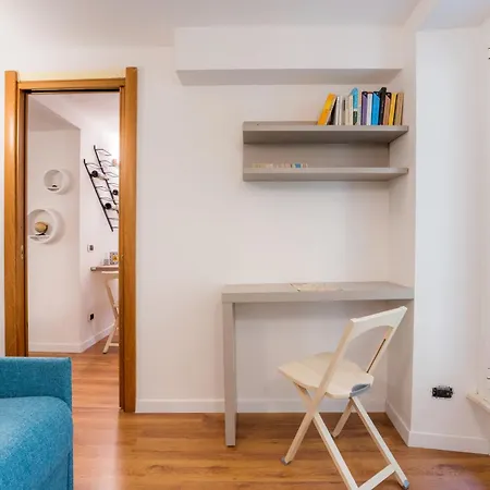 Villafranca Loft, Modern Nearby The Station Apartment *