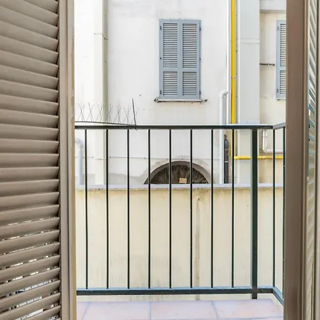 Villafranca Loft, Modern Nearby The Station * Rome