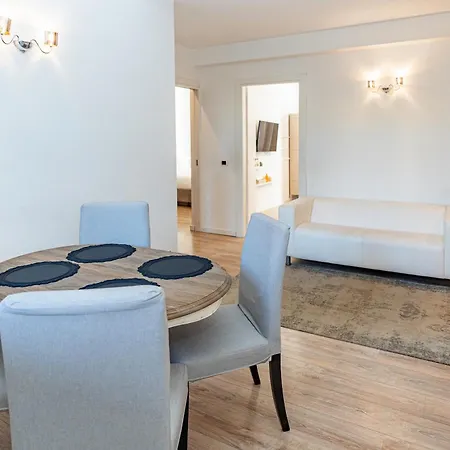 Gio House - Palazzo Storico *