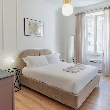 Gio House - Palazzo Storico Appartamento *