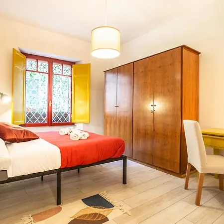 La Piccola Retro , Urban Color And Comfort Apartment *