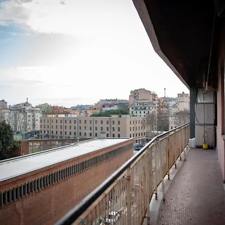 Apartment Luminoso E Ampio Laterani36 Rome