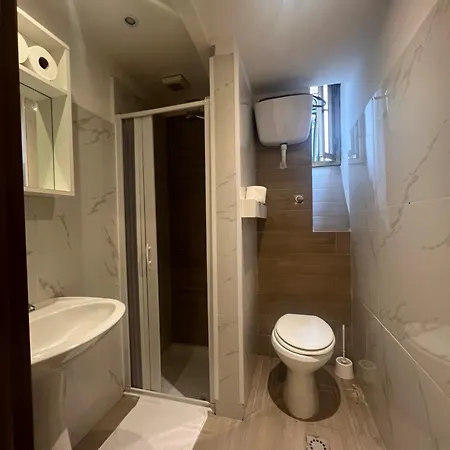 Giovanni's Place רומא