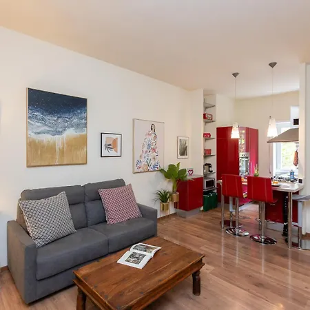 Teano House Appartement *