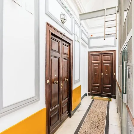 Central With 3 Bedrooms In Rome