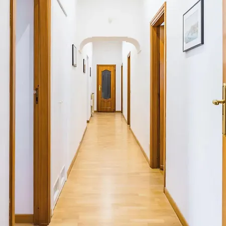 Central With 3 Bedrooms In *