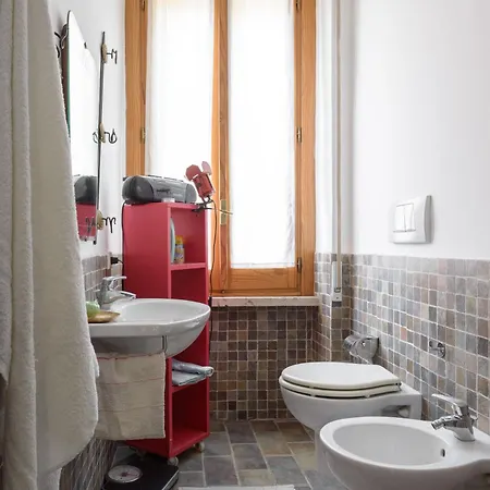 Grande Stanza Silenziosa Garbatella Homestay
