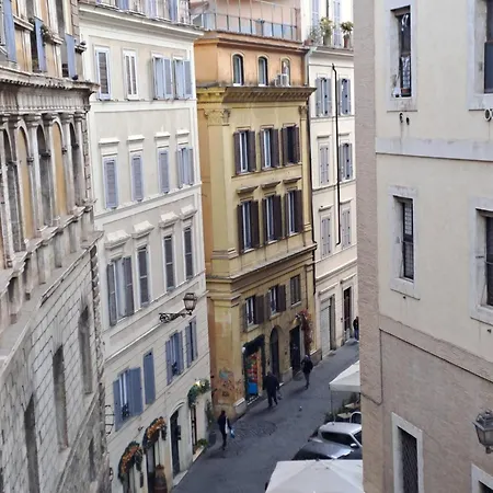 Piazza Dell'orologio Apartment *