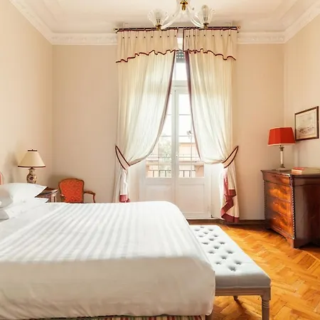Casa Augusta, A Burghesius Apartment